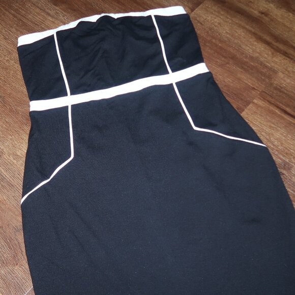 NWT Womens Express Black White Trim Stretch Knit Convertible Strapless Dress 12 - Picture 2 of 5